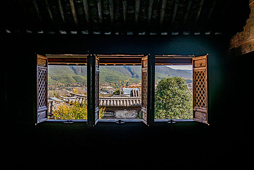lo khung rong bach kim