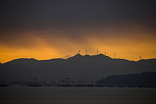 xuantocdo mb